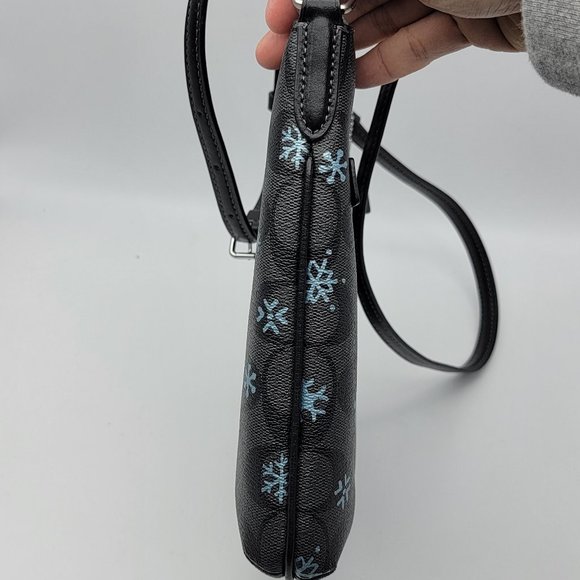 Coach Mini Rowan File in Signature Canvas with Snowflake Print CF285 - Picture 3 of 7